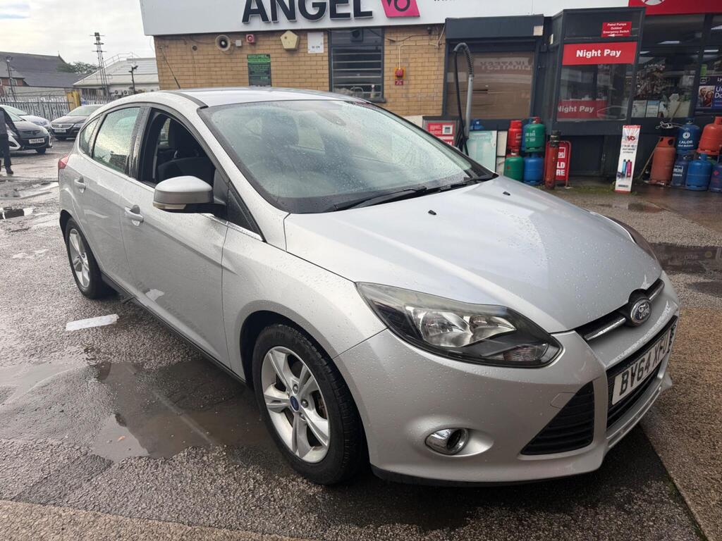 Ford Focus Hatchback 1.6 TDCi Zetec Euro 5 (s/s) 5dr