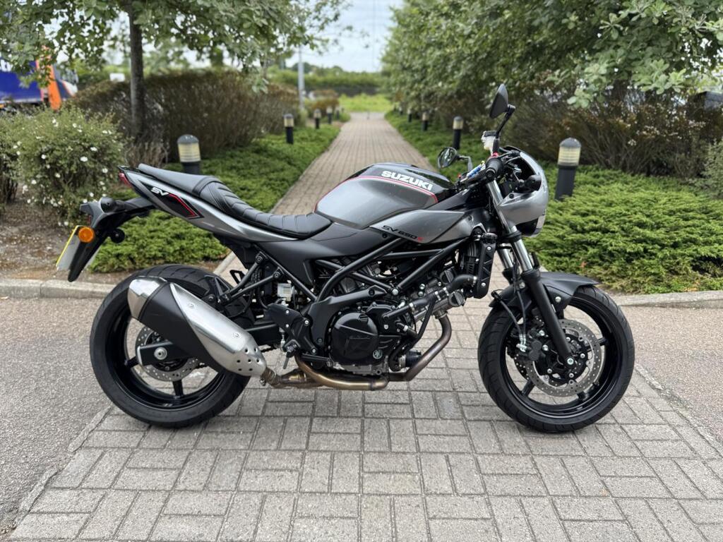 Suzuki SV650X