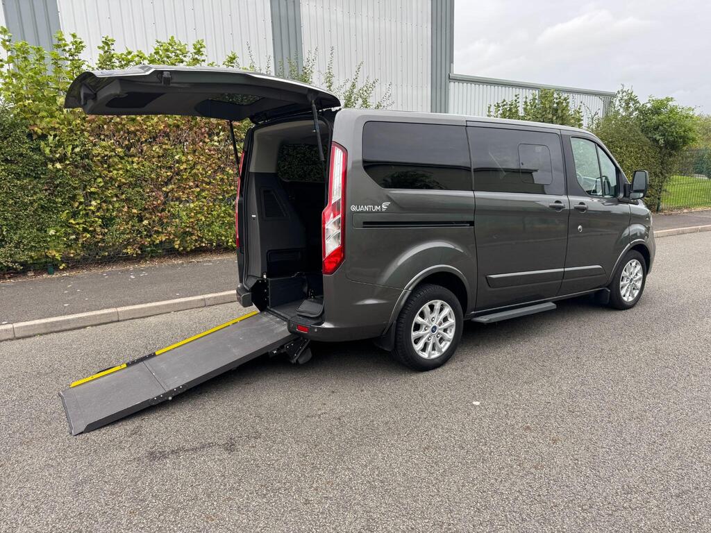 Ford Tourneo Custom Minibus 2.0 320 EcoBlue Titanium L1 Euro 6 (s/s) 5dr