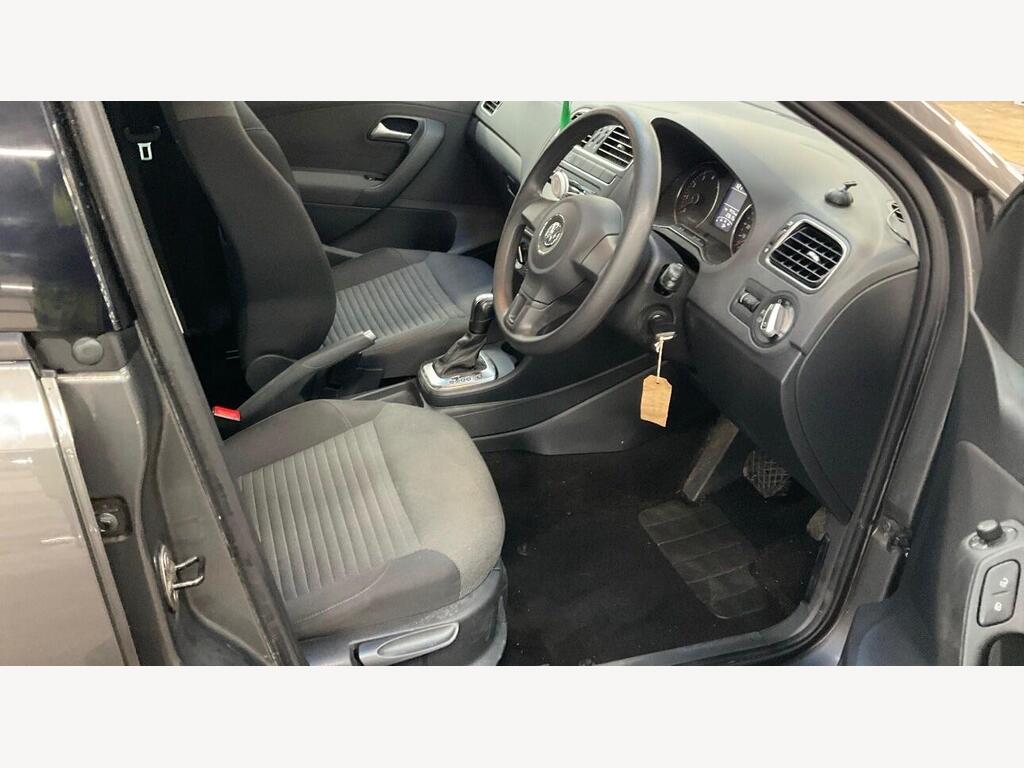 2014 Volkswagen Polo thumbnail 6