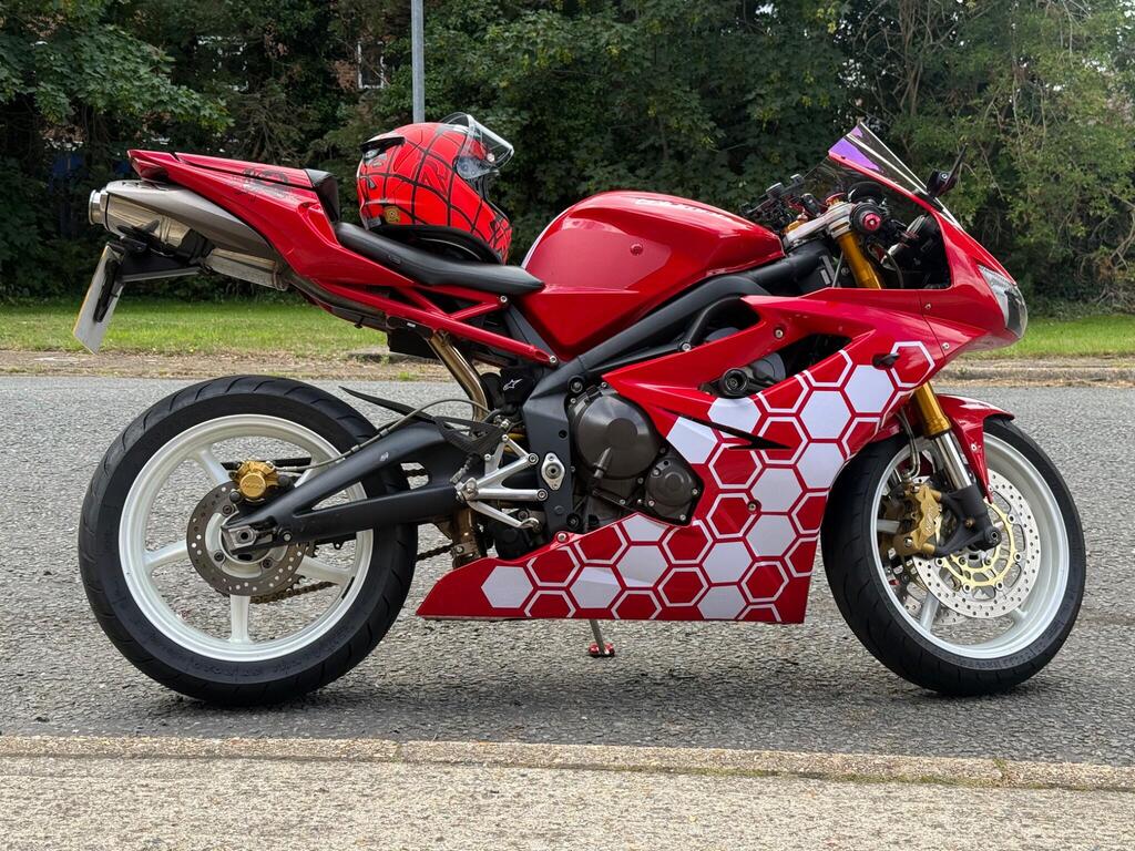 Triumph Daytona 675