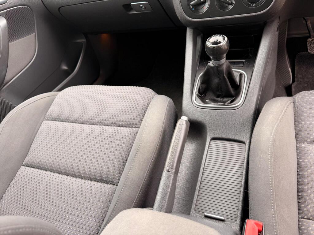 2007 Volkswagen Golf thumbnail 21