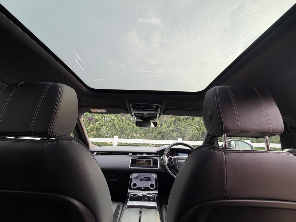 2017 Land Rover Range Rover Velar thumbnail 15