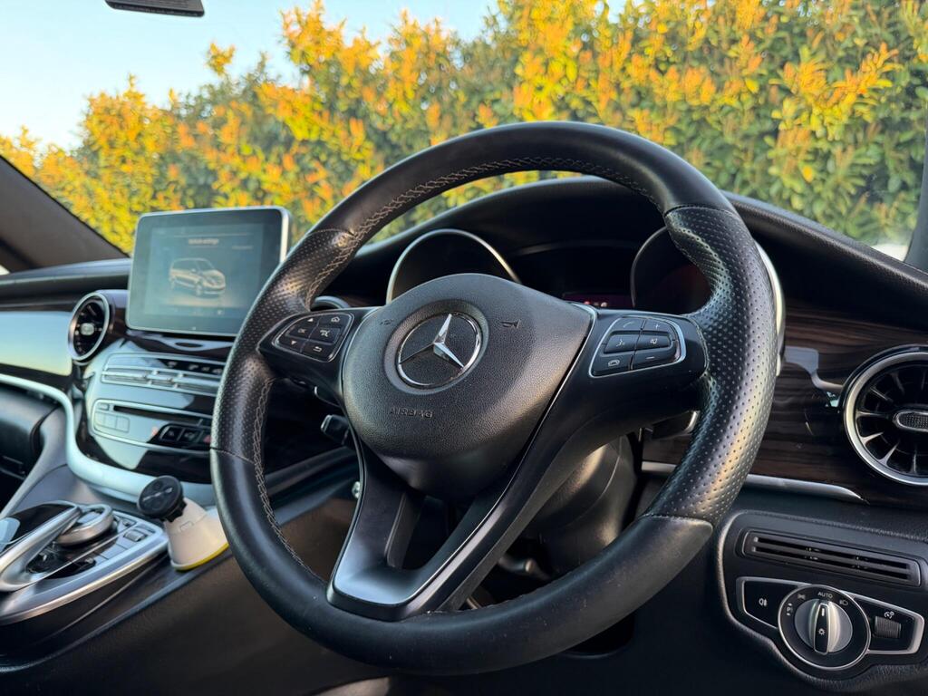 2019 Mercedes-Benz V Class thumbnail 39