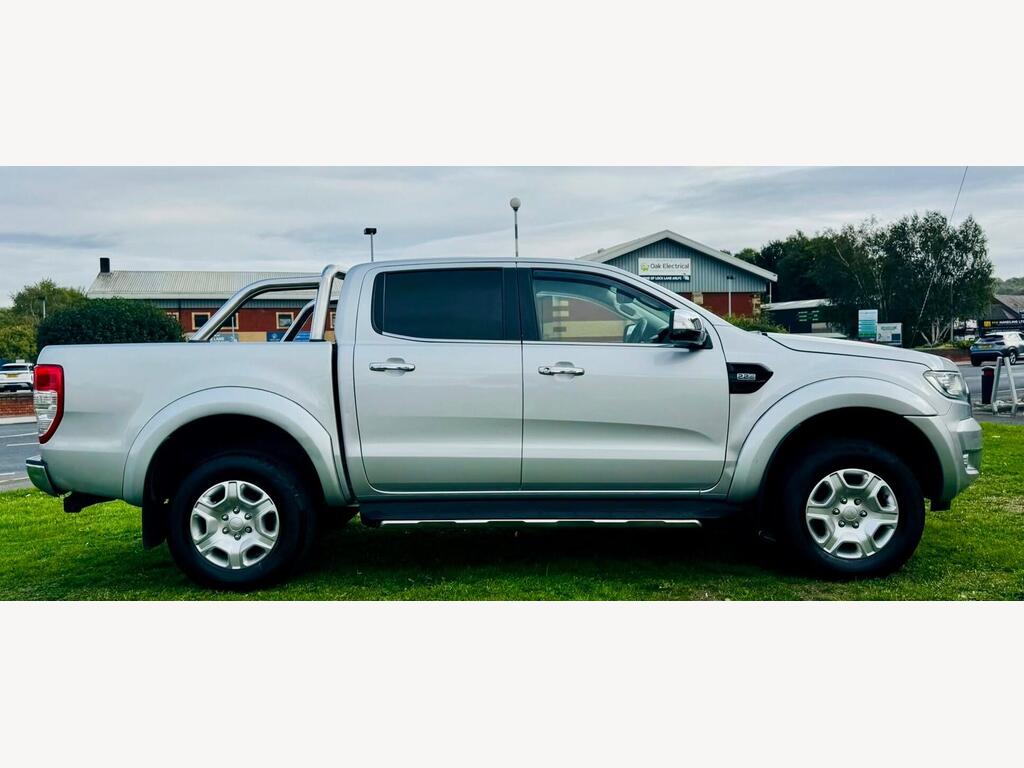 Ford Ranger Pickup 2.2 TDCi Limited 1 Auto 4WD Euro 5 4dr