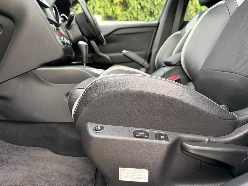 2015 Citroen DS4 thumbnail 35