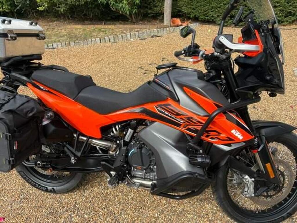 KTM 890 Adventure