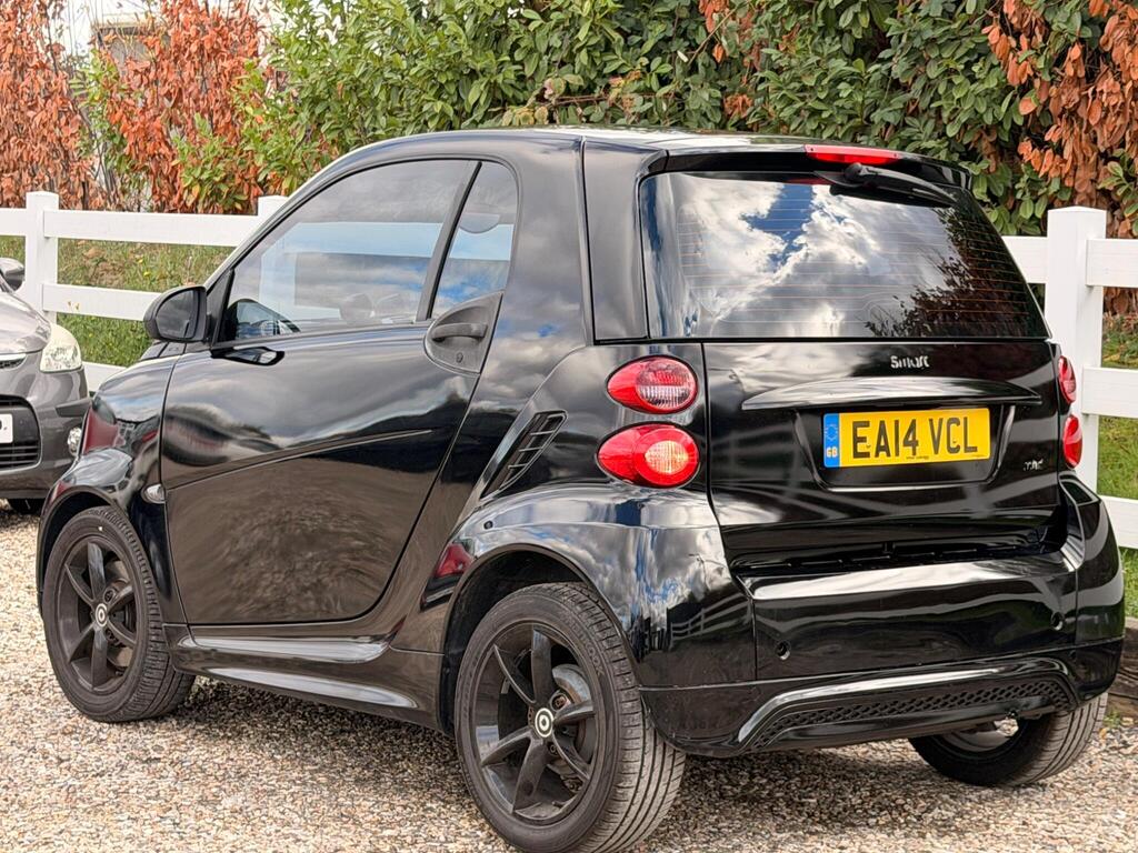 2014 Smart fortwo thumbnail 11