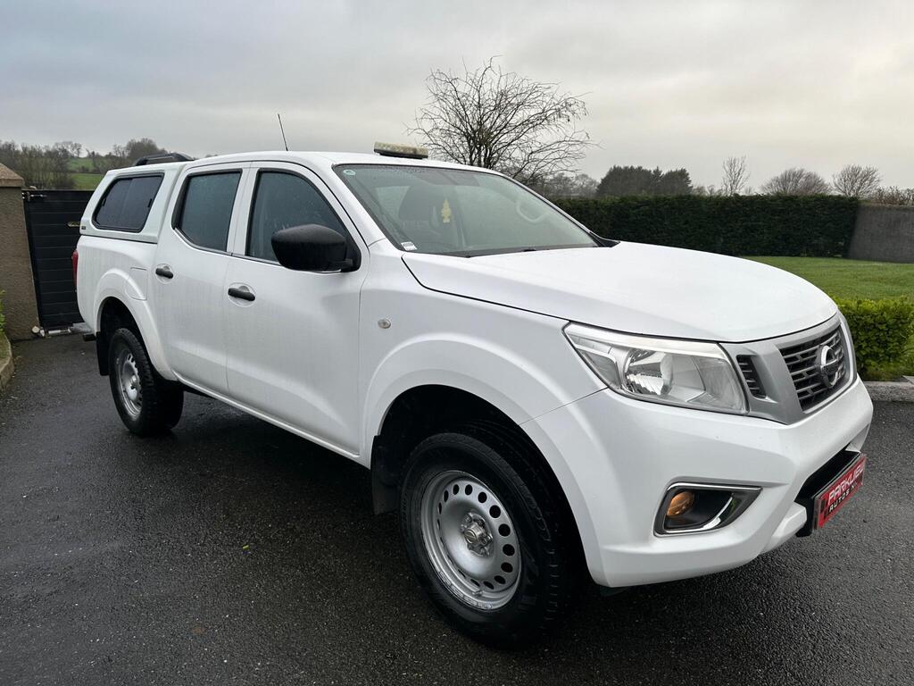 Nissan Navara Pickup 2.3 dCi Visia 4WD Euro 6 (s/s) 4dr