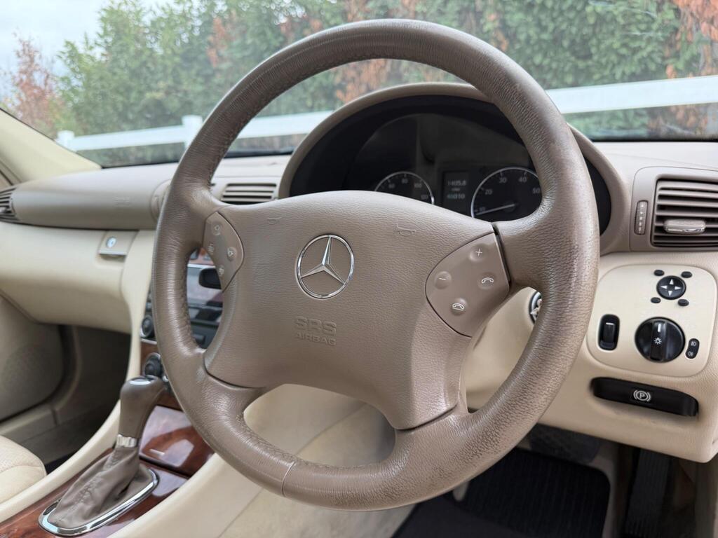 2006 Mercedes-Benz C Class thumbnail 26