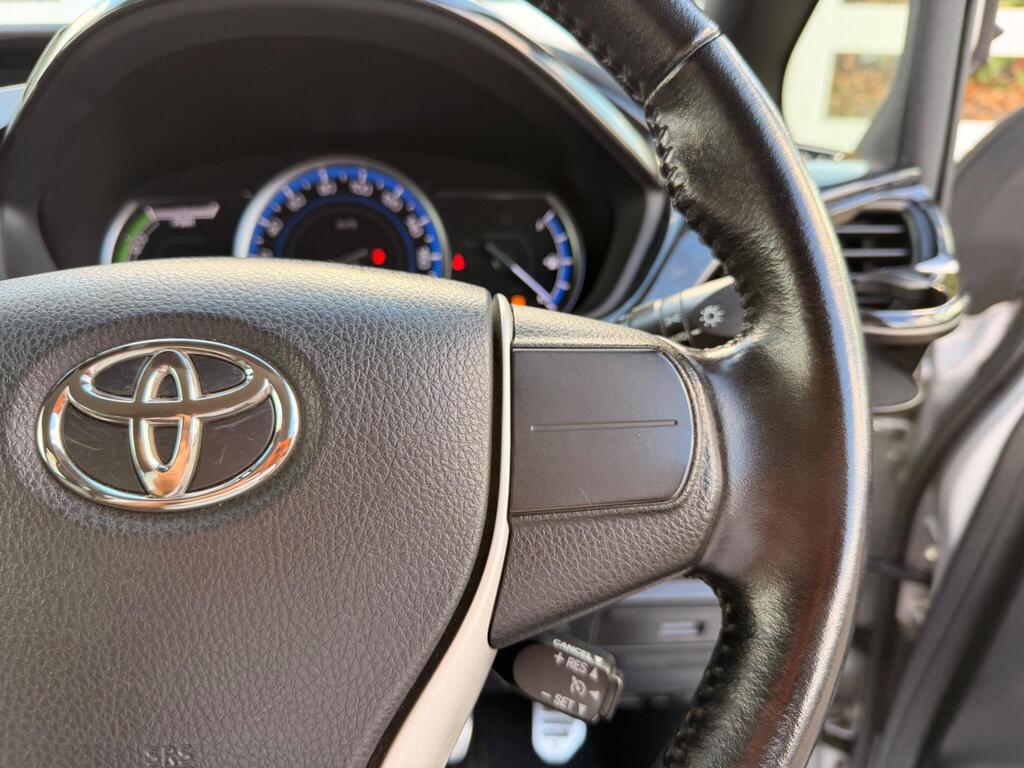 2014 Toyota Voxy thumbnail 48