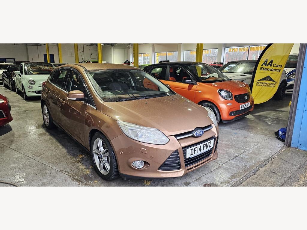 Ford Focus Hatchback 1.6 TDCi Titanium X Euro 5 (s/s) 5dr