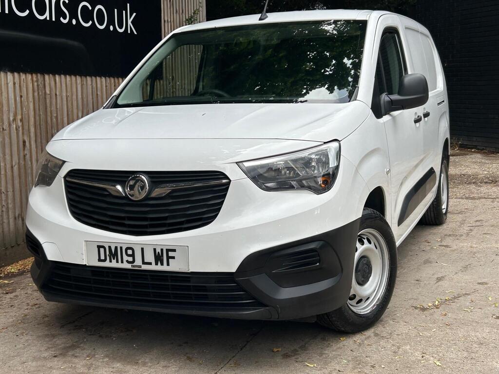 Vauxhall Combo Panel Van 1.5 Turbo D 2300 Edition L2 H1 Euro 6 (s/s) 6dr