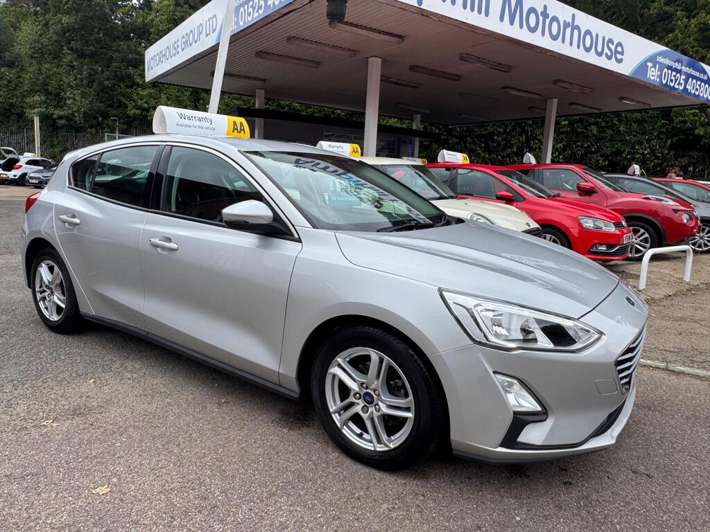 Ford Focus Hatchback 1.0T EcoBoost Zetec Euro 6 (s/s) 5dr