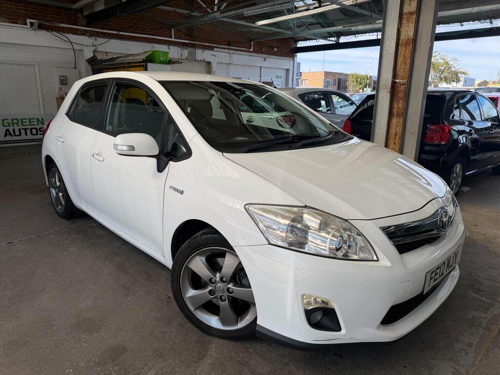 Toyota Auris Hatchback 1.8 VVT-h T Spirit CVT Euro 5 (s/s) 5dr