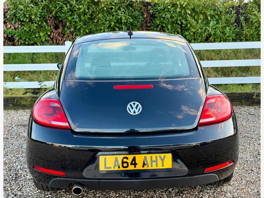 2014 Volkswagen Beetle thumbnail 10