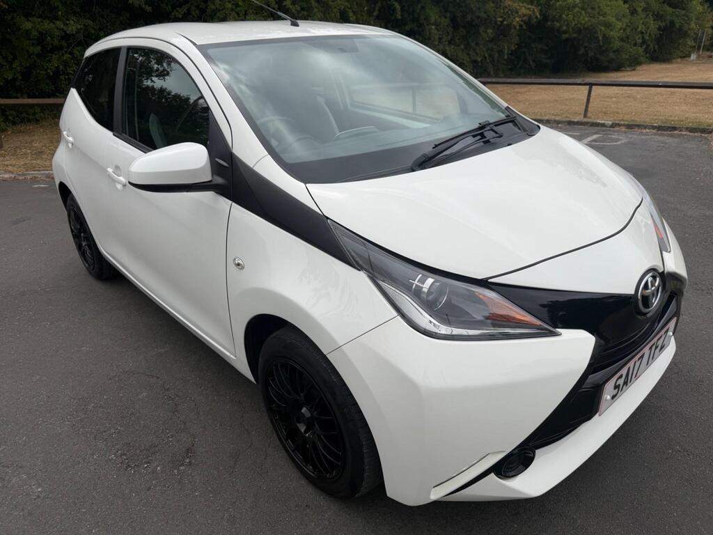 Toyota AYGO Hatchback 1.0 VVT-i x-play Euro 6 5dr