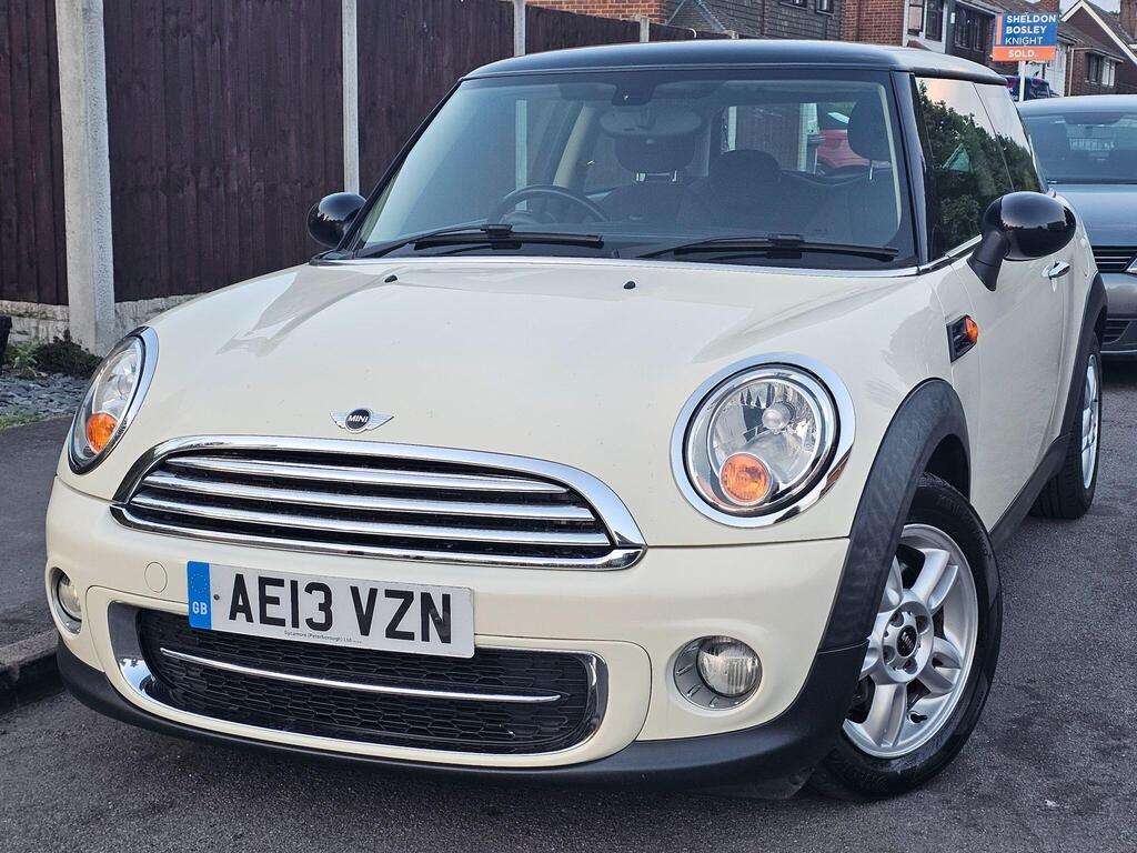 MINI Hatch Hatchback 1.6 Cooper D Euro 5 (s/s) 3dr