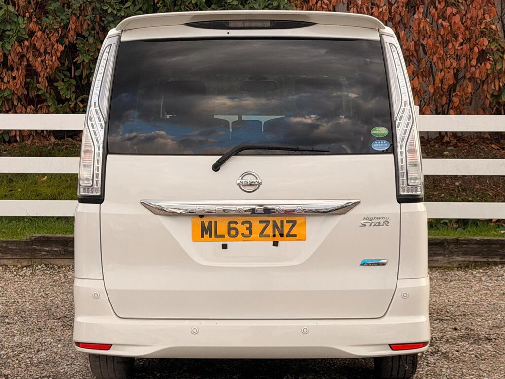 2014 Nissan Serena thumbnail 17
