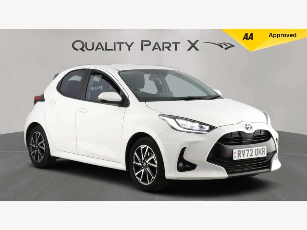 Toyota Yaris Hatchback 1.5 VVT-h Design E-CVT Euro 6 (s/s) 5dr