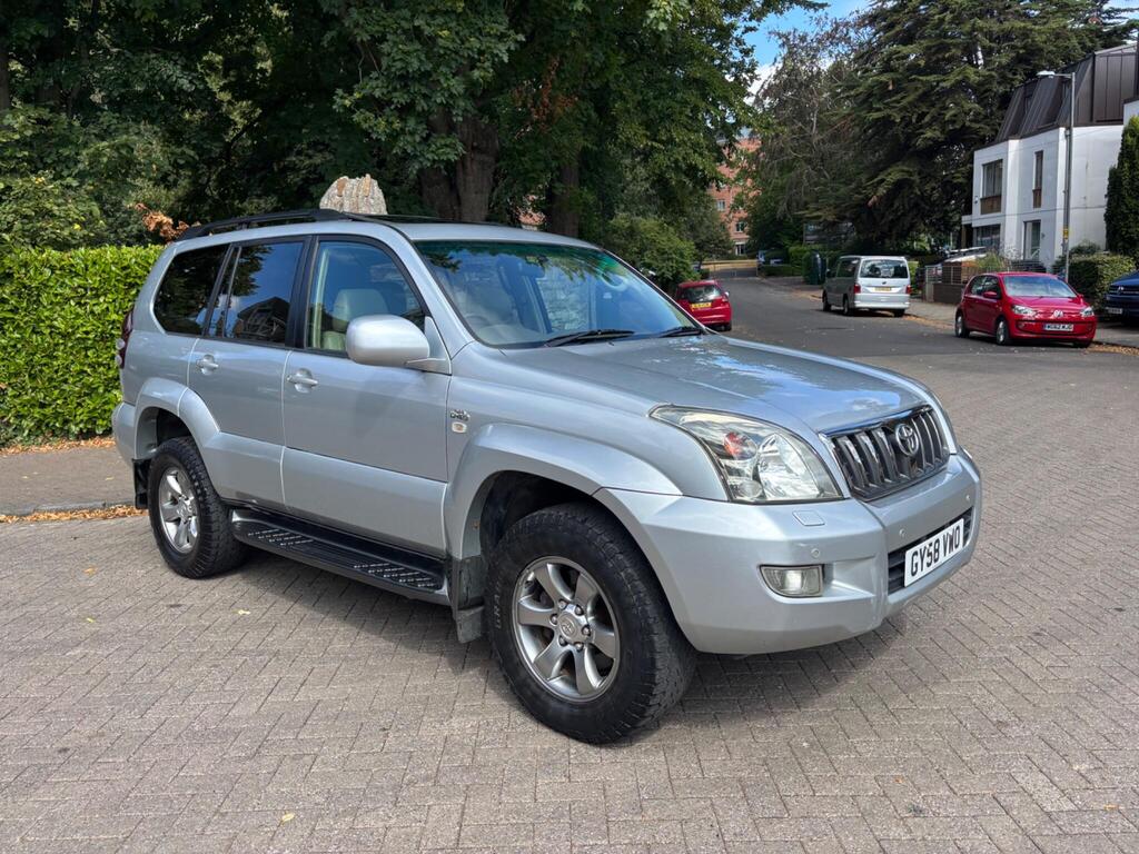 Toyota Land Cruiser SUV 3.0 D-4D Invincible 5dr