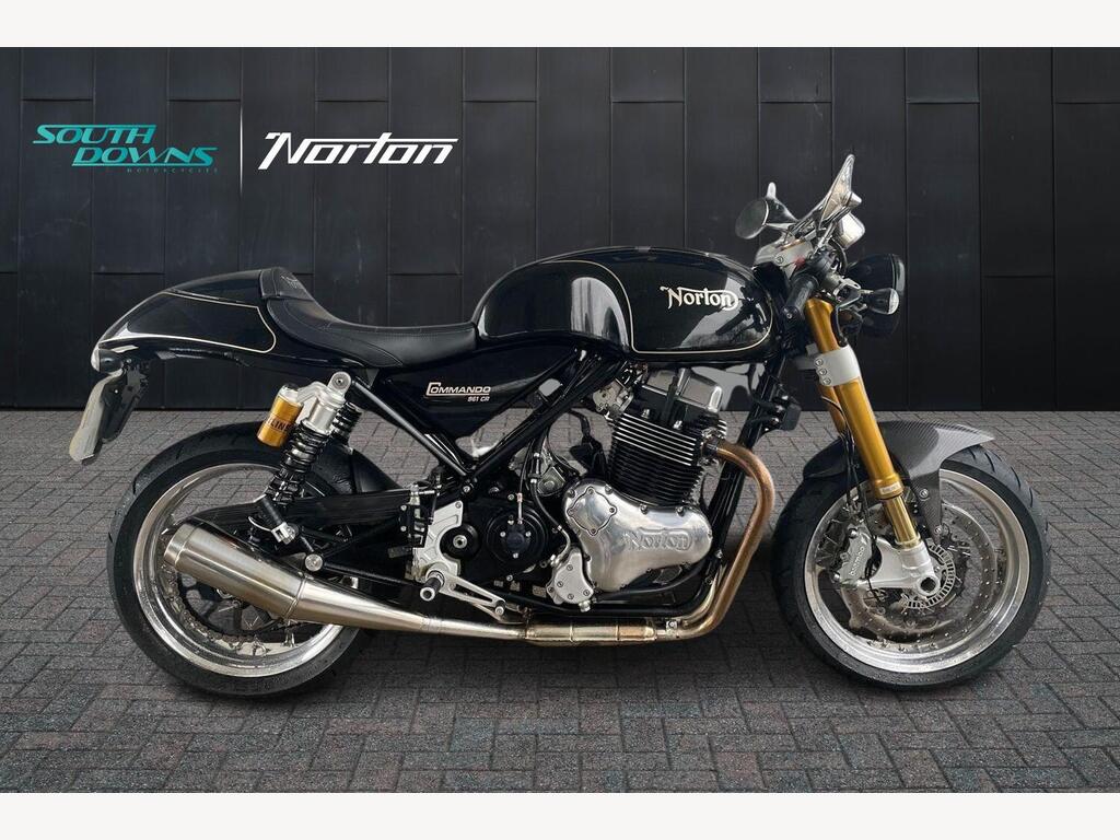 Norton Commando 961