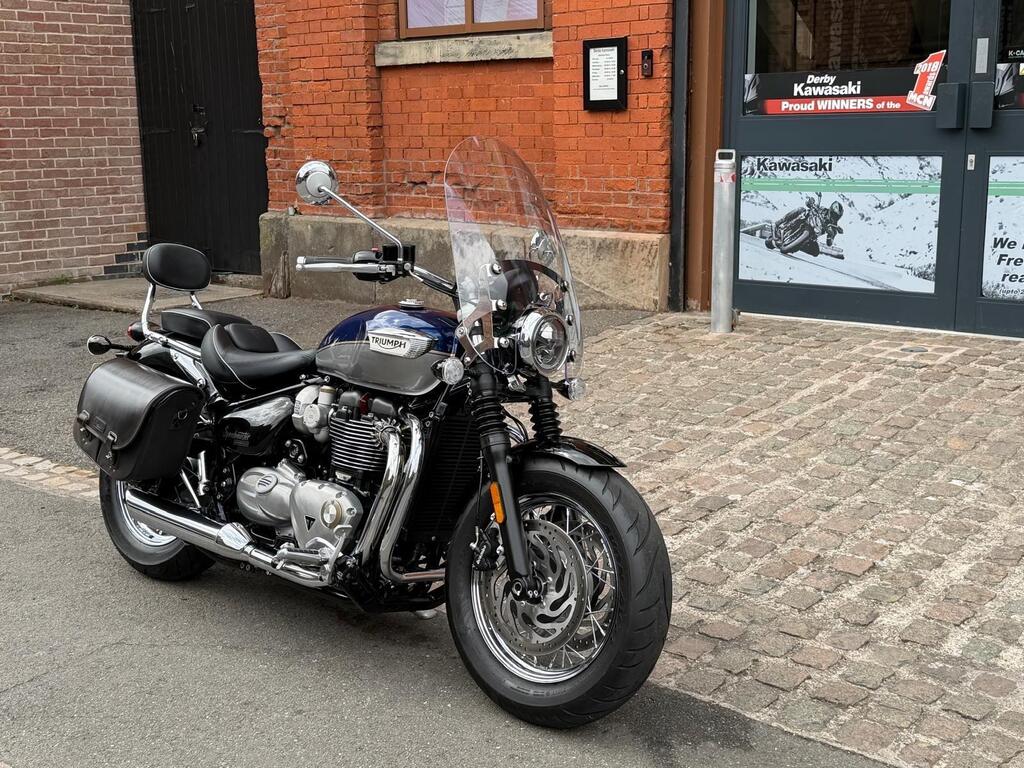 Triumph Speedmaster 1200