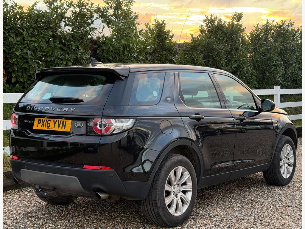 2016 Land Rover Discovery Sport thumbnail 13