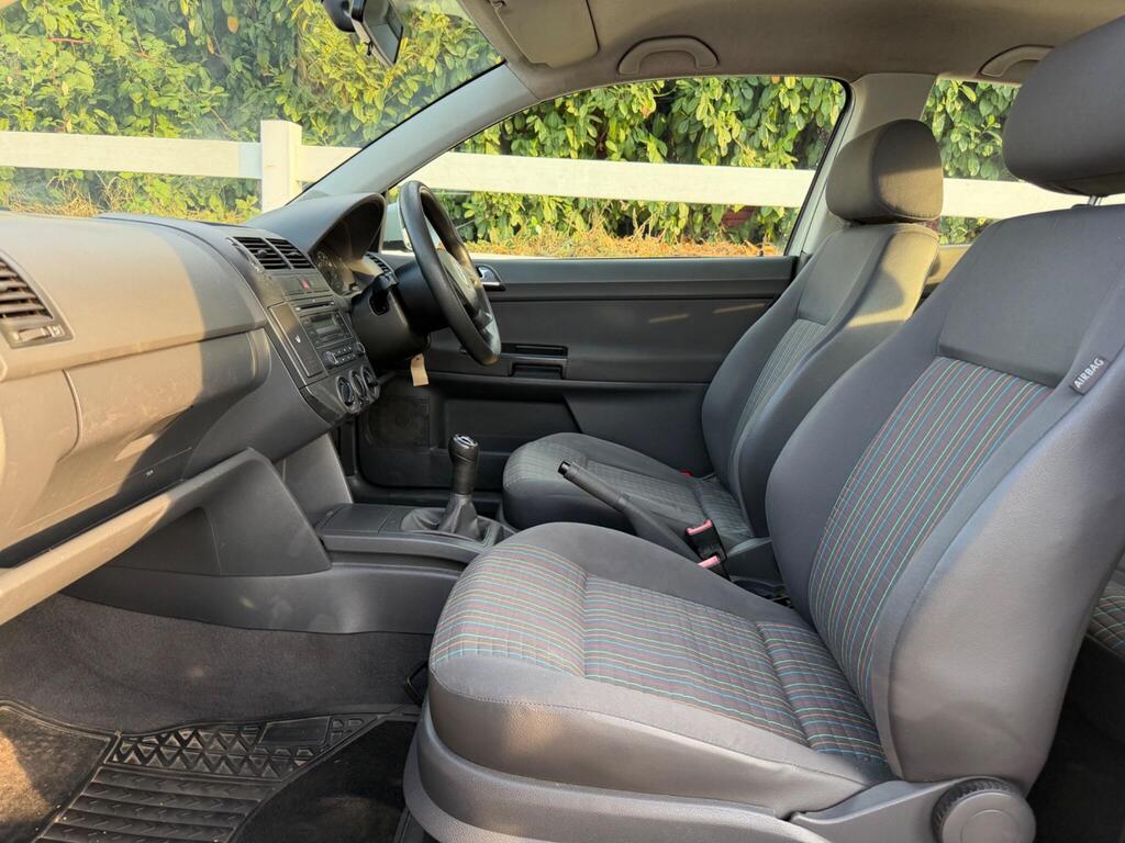 2005 Volkswagen Polo thumbnail 28