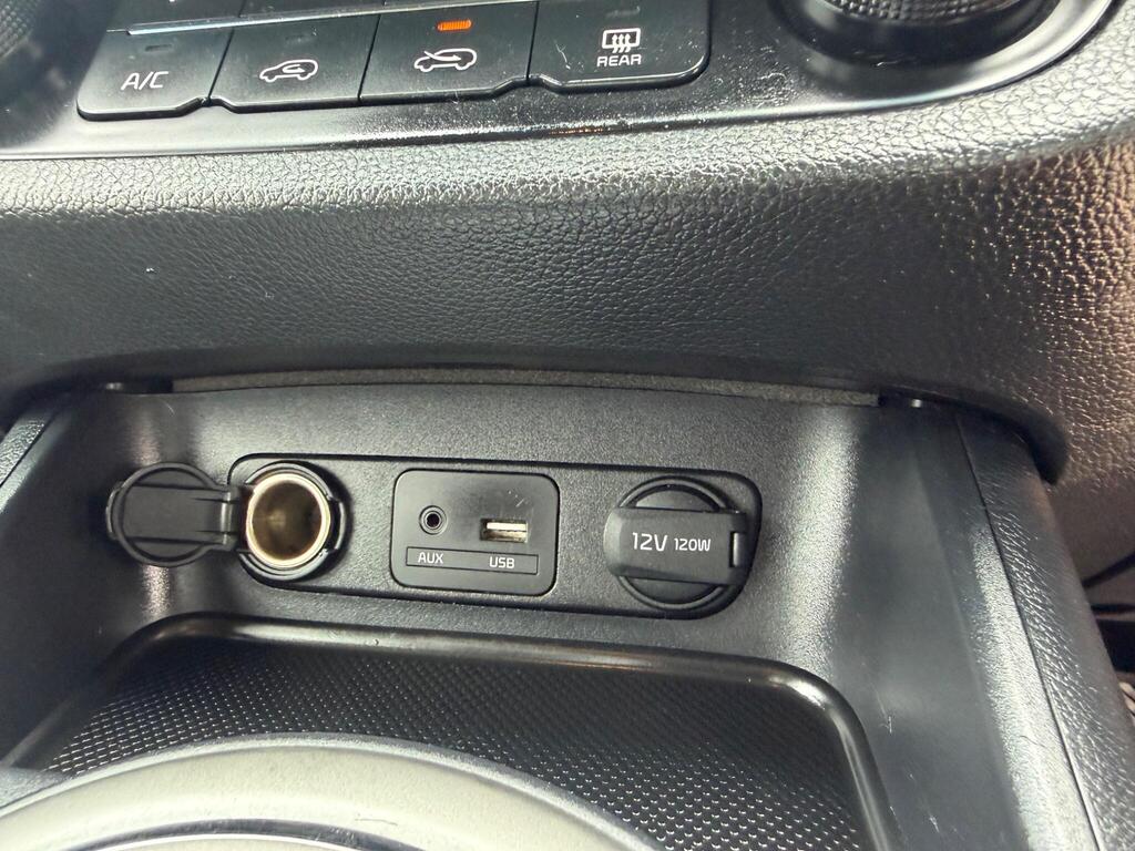2016 Kia Sportage thumbnail 19