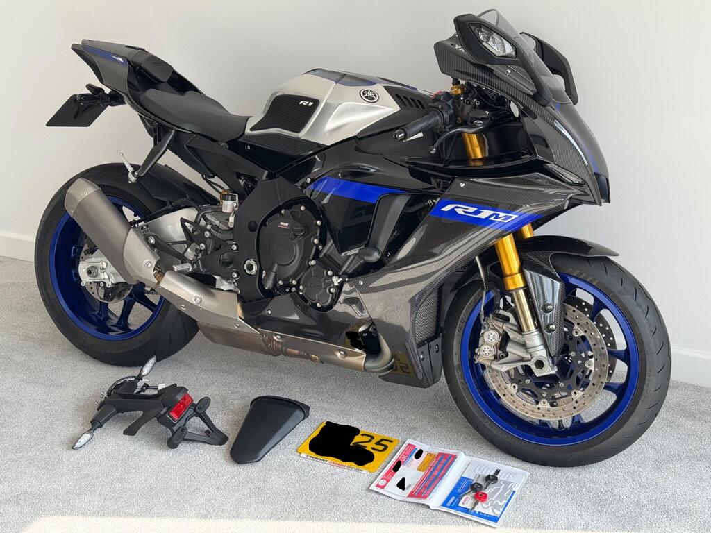 Yamaha R1M