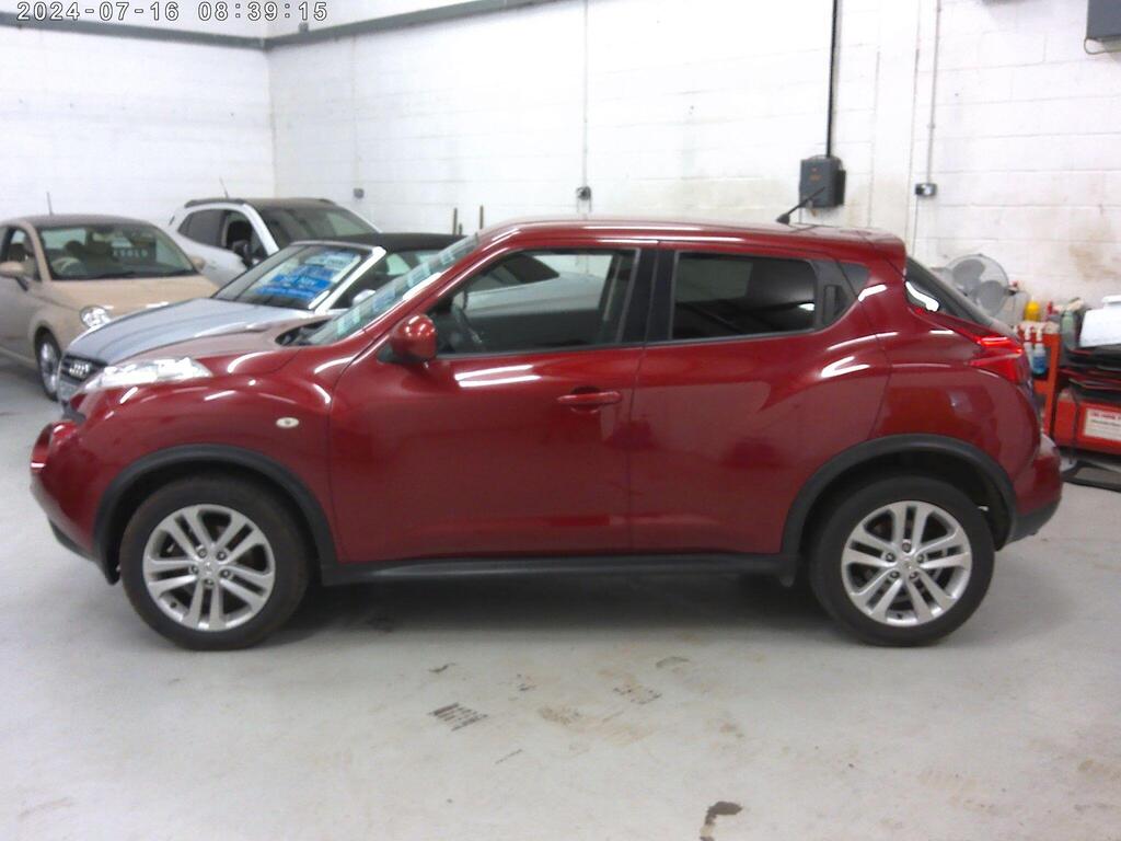 Nissan Juke SUV 1.6 Acenta Premium Euro 5 5dr