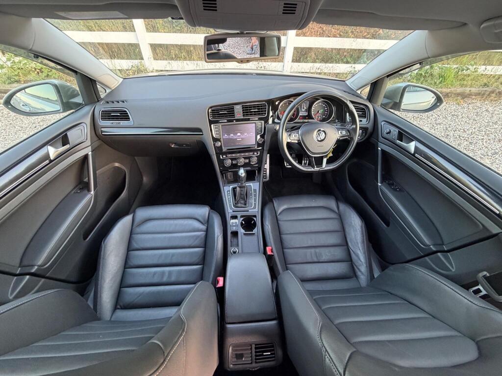 2013 Volkswagen Golf thumbnail 16