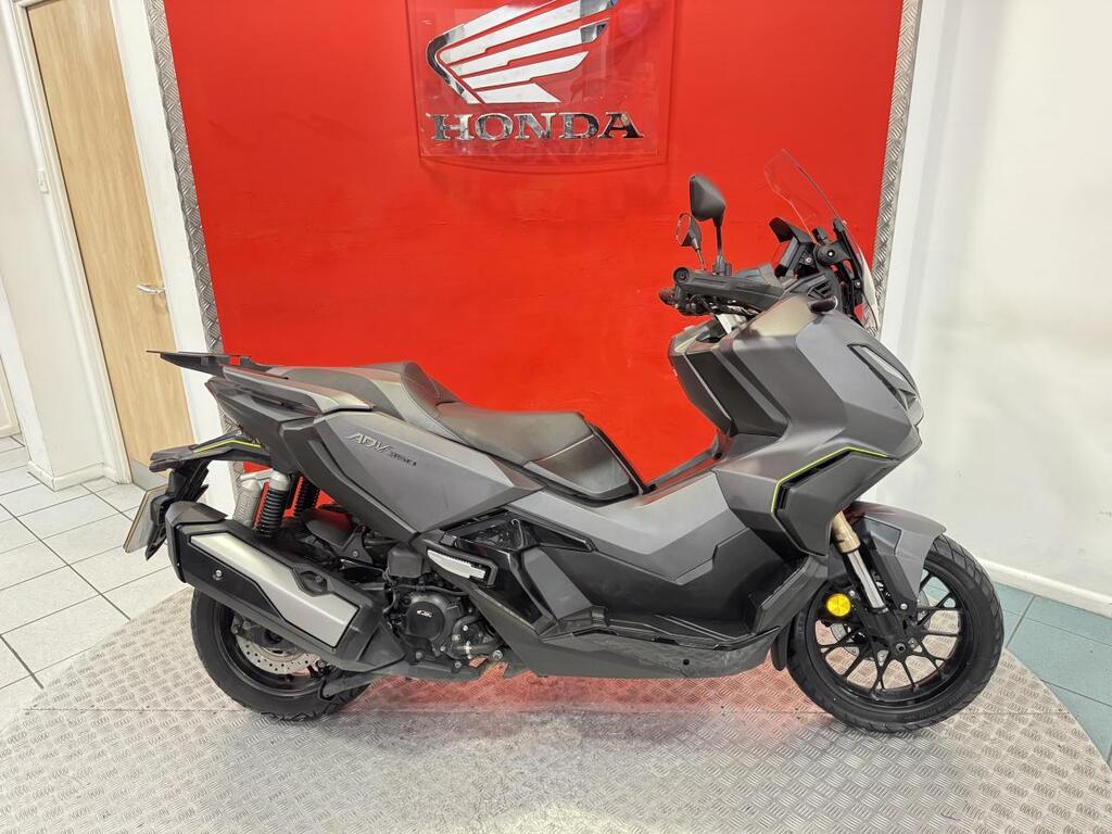 Honda ADV 350