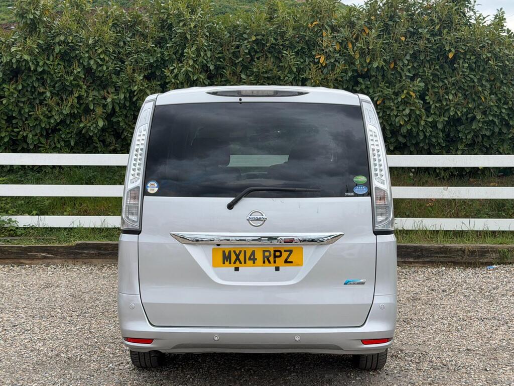2014 Nissan Serena thumbnail 11