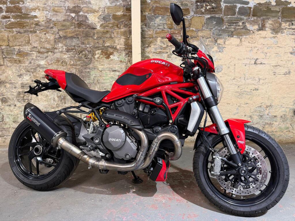 Ducati Monster 1200