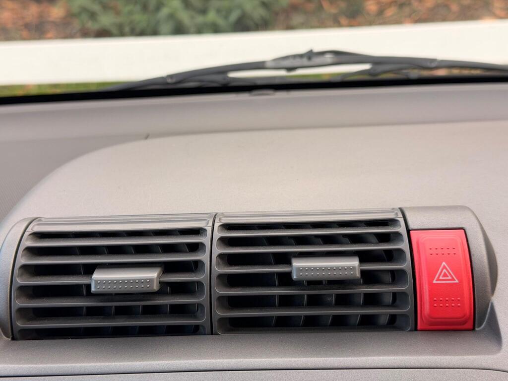 2008 Honda Jazz thumbnail 26