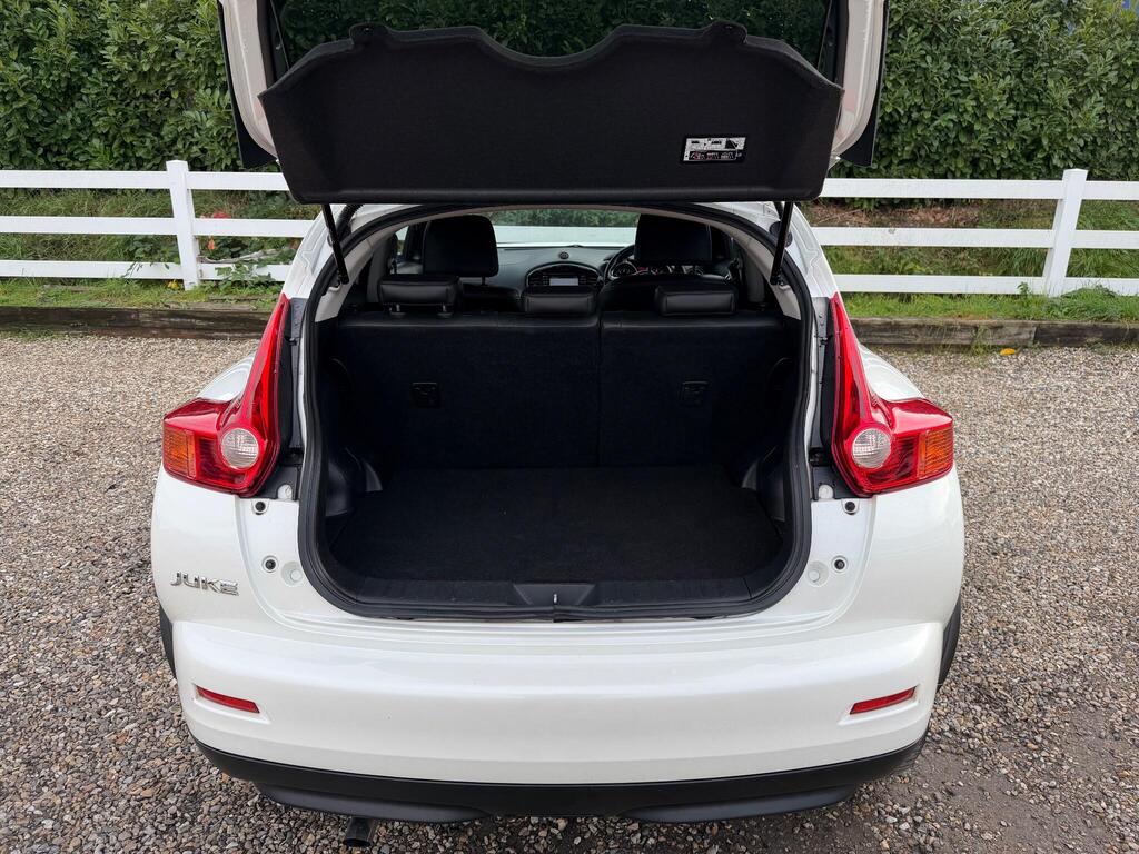 Nissan Juke 1.6 Tekna CVT Euro 5 5dr thumbnail 29