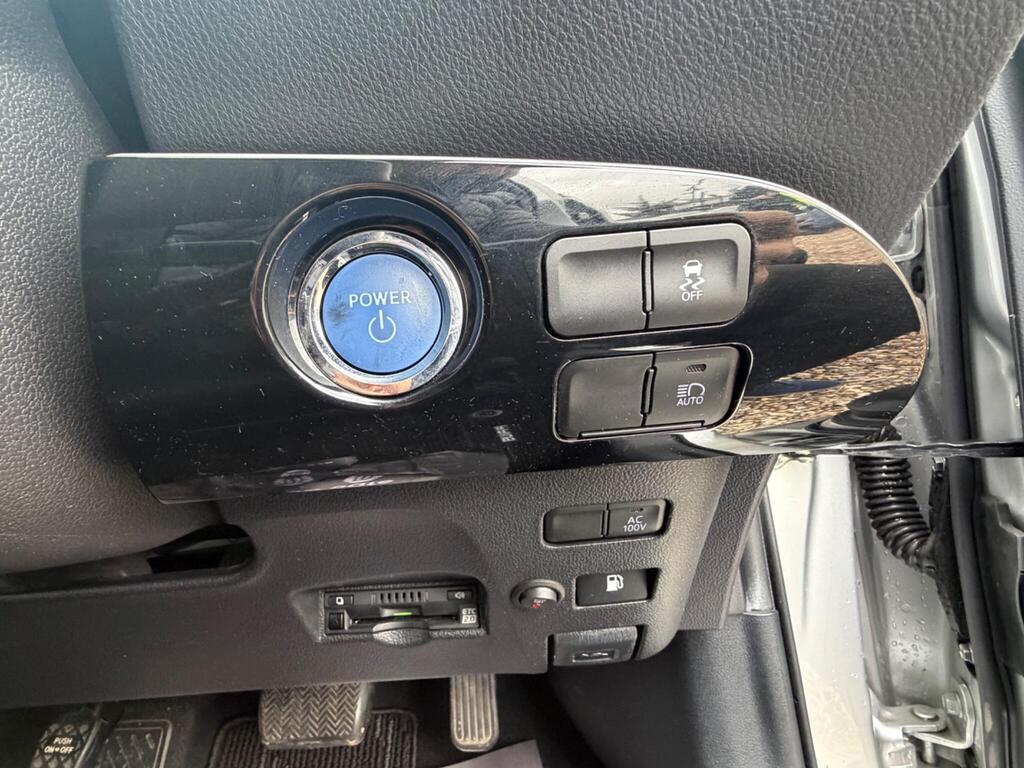 2021 Toyota Prius thumbnail 25