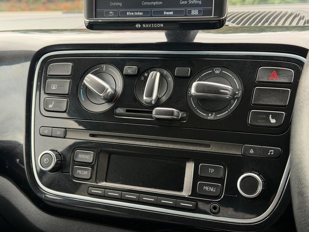2012 Volkswagen up! thumbnail 30