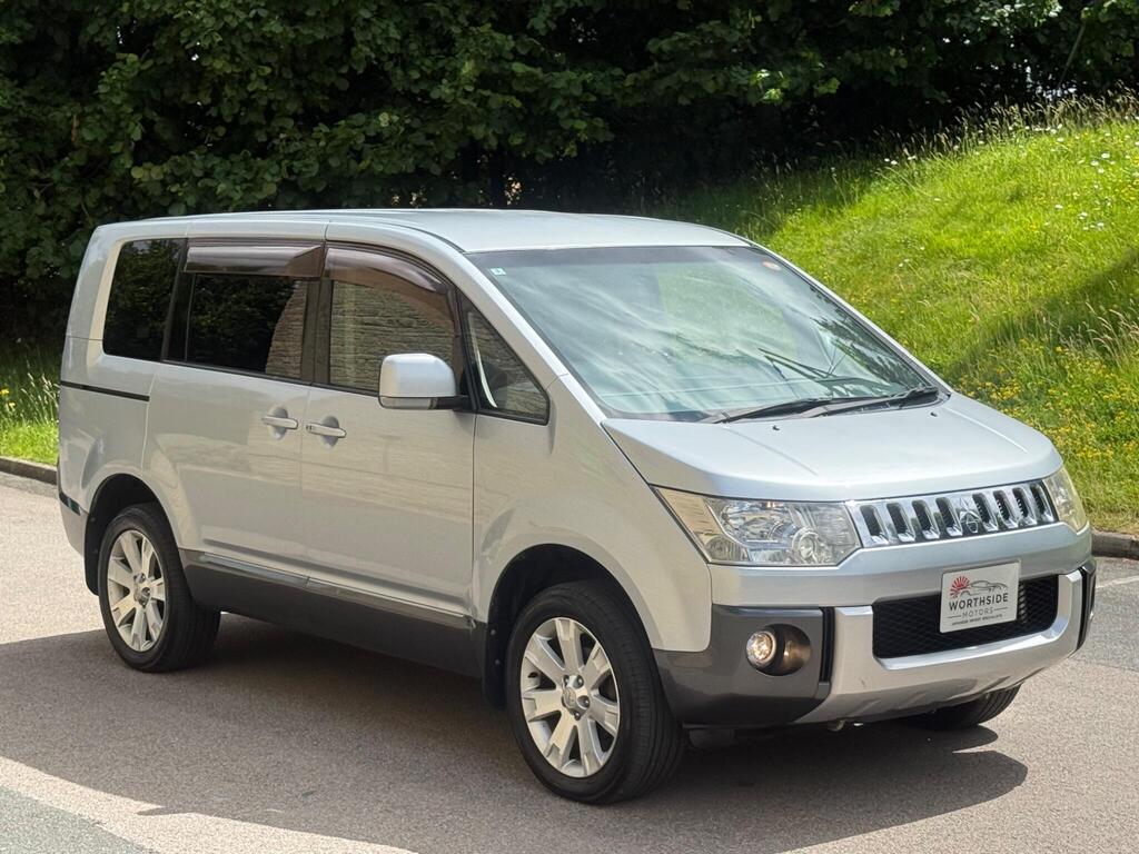 Mitsubishi Delica MPV 2.4 D5 G POWER PACKAGE 4WD PETROL AUTO