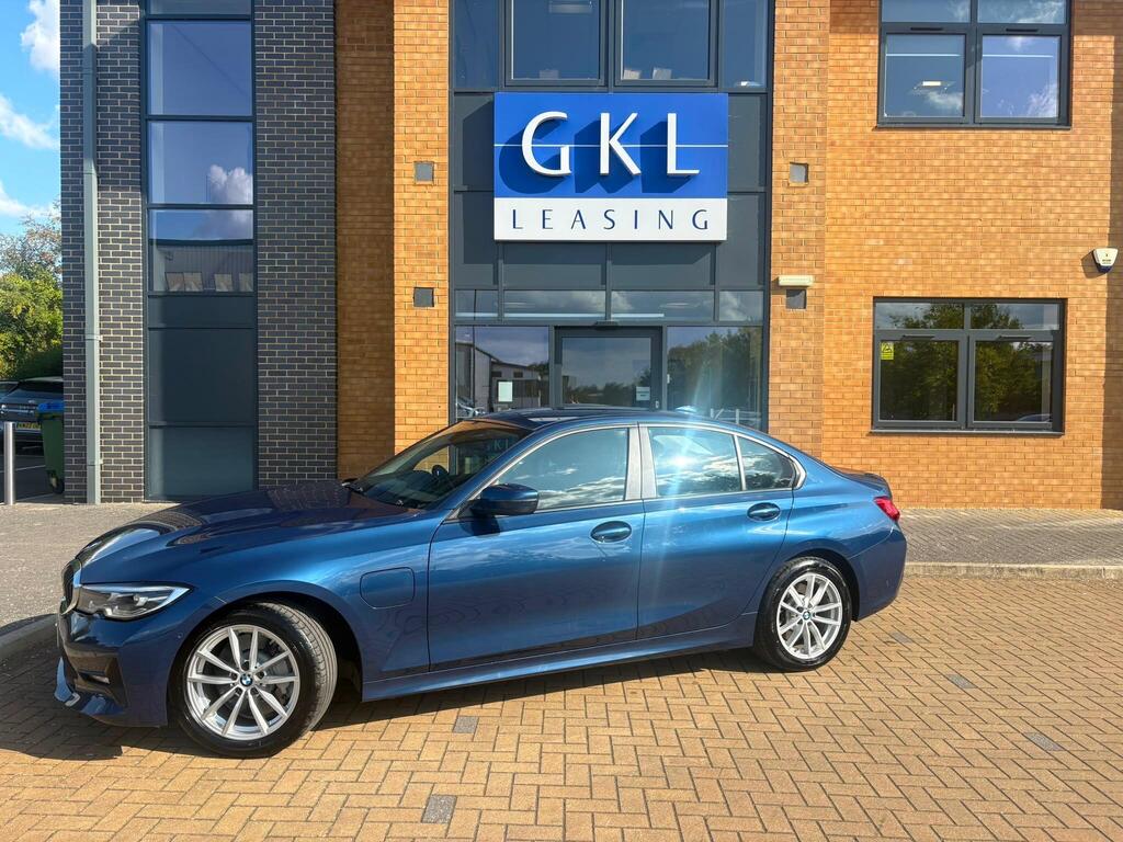 BMW 3 Series Saloon 2.0 330e 12kWh SE Pro Auto Euro 6 (s/s) 4dr
