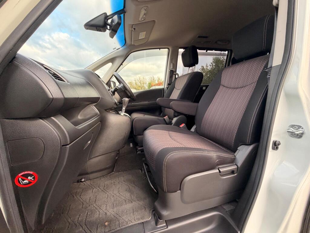 2014 Nissan Serena thumbnail 53