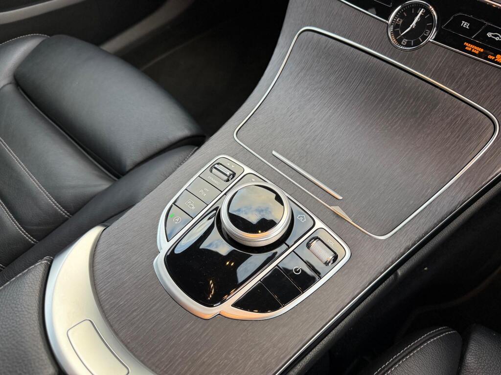 2020 Mercedes-Benz C Class thumbnail 17