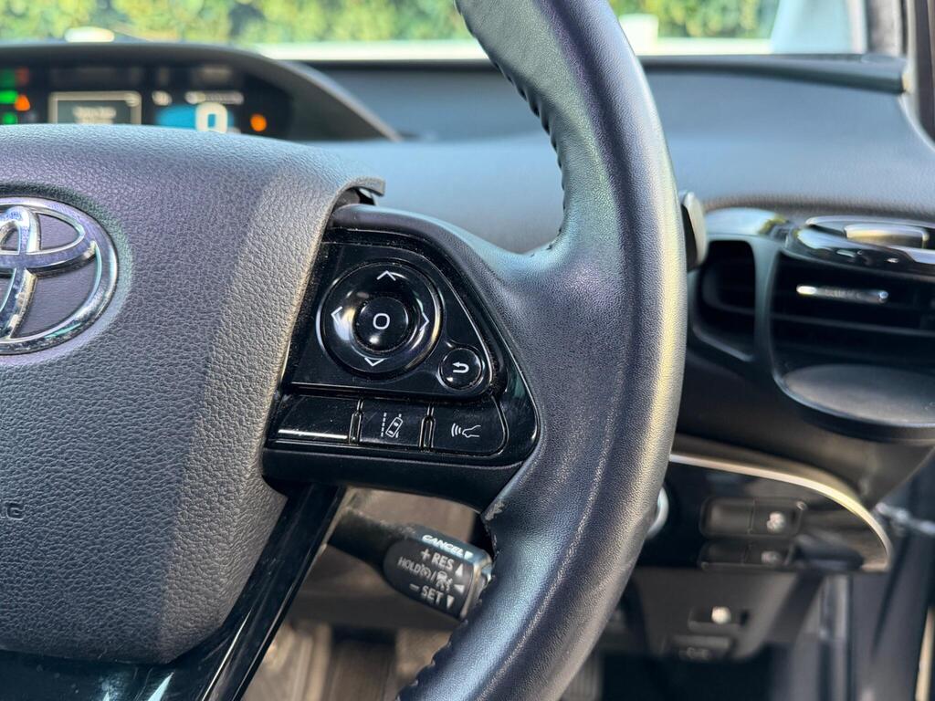 2019 Toyota Prius thumbnail 21
