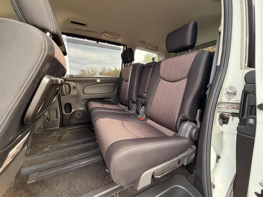 2014 Nissan Serena thumbnail 34