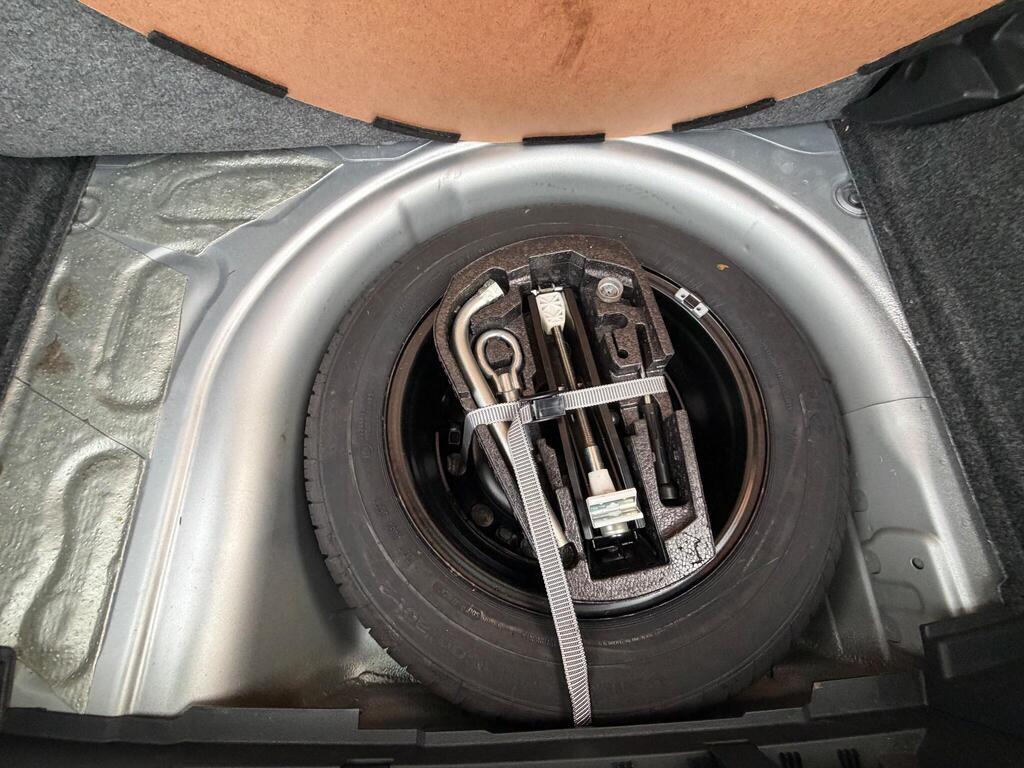 2015 Volkswagen Polo thumbnail 29