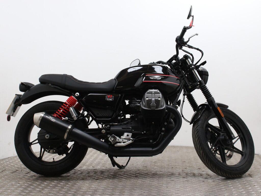Moto Guzzi V7