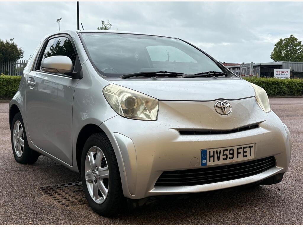 Toyota iQ