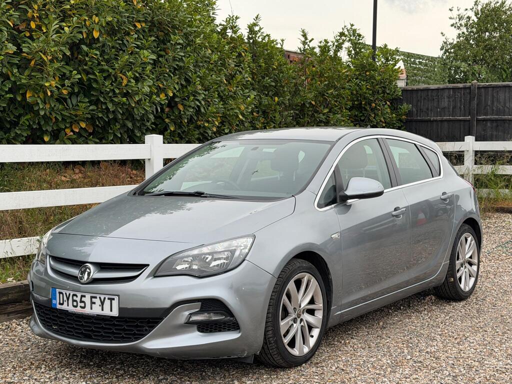 2015 Vauxhall Astra thumbnail 5